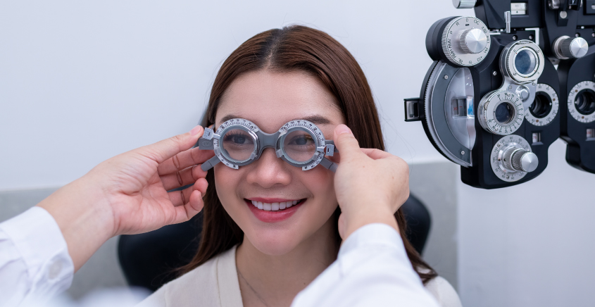 Kapan Harus Periksa Mata ke Dokter? Mengenali Sinyal Halus dan Urgensi Medis